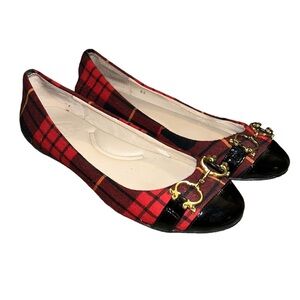 C. Wonder Red Tartan Plaid Black Patent Leather Gold Bit Ballet Flats - 6.5